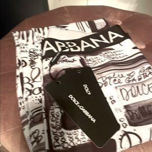 Dolce and Gabbana GRAFFITI leggings! Sold out in most stores! 42 (8-10)